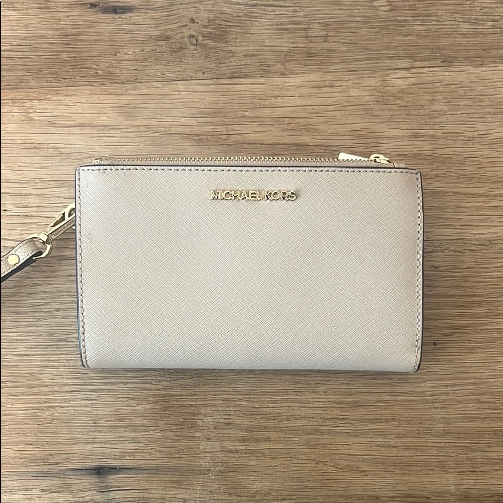 Michael Kors Cream Leather Wristlet with Gold Zipper
